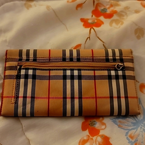 Authentic vintage Burberry clutch - Picture 2 of 5